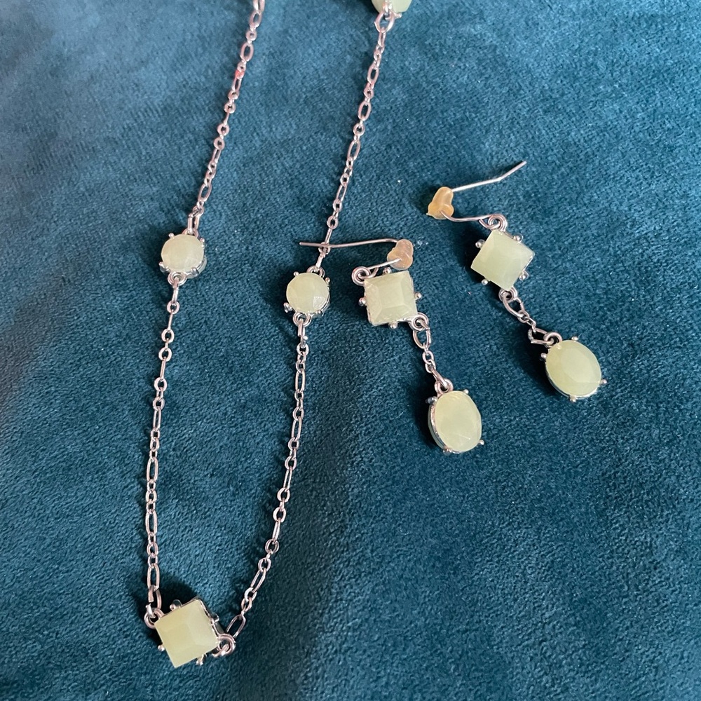 Necklace and earrings set